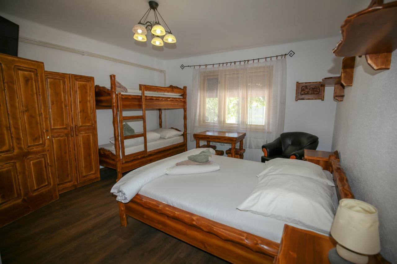 Hunter Villa Štúrovo Екстериор снимка